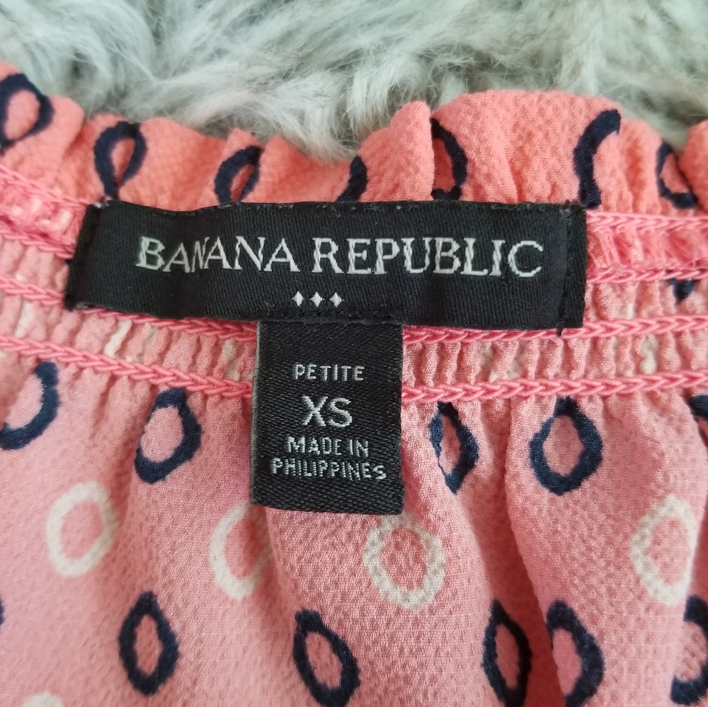 Banana Republic Off Shoulder Geometric Print Top - Picture 3 of 8